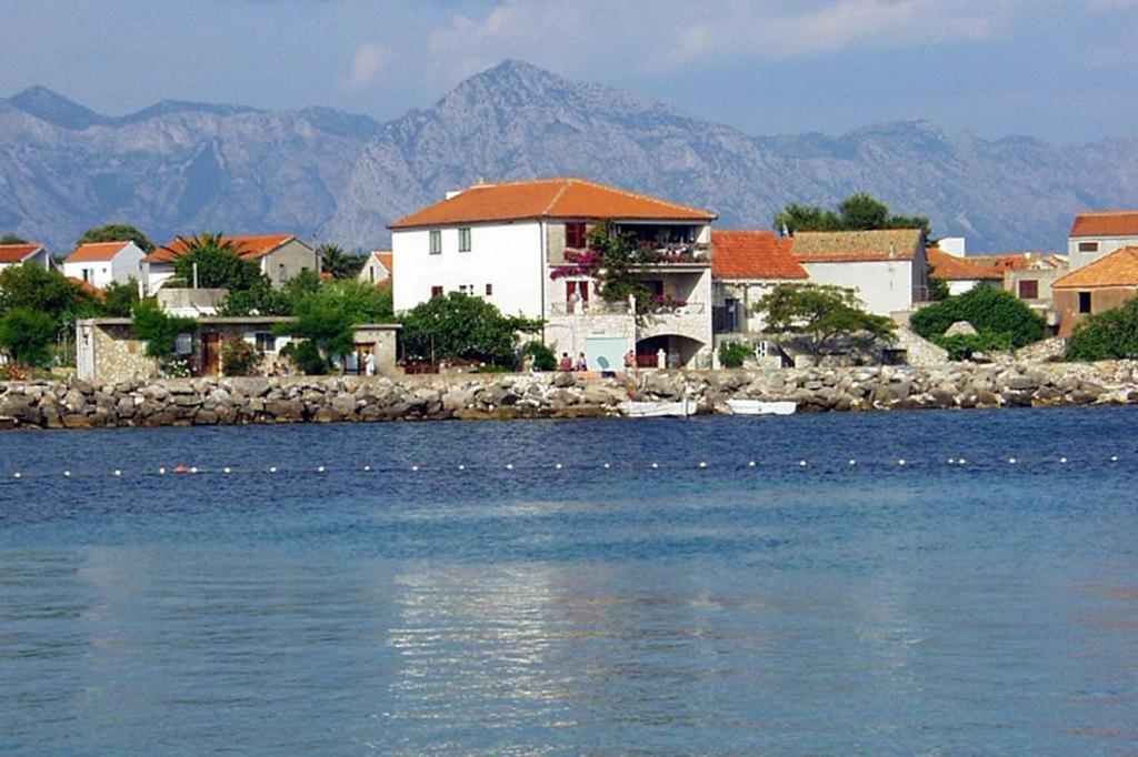Apartments Bartul Sućuraj Exteriör bild