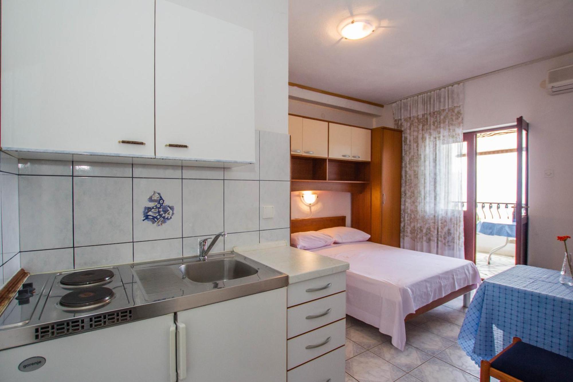 Apartments Bartul Sućuraj Rum bild