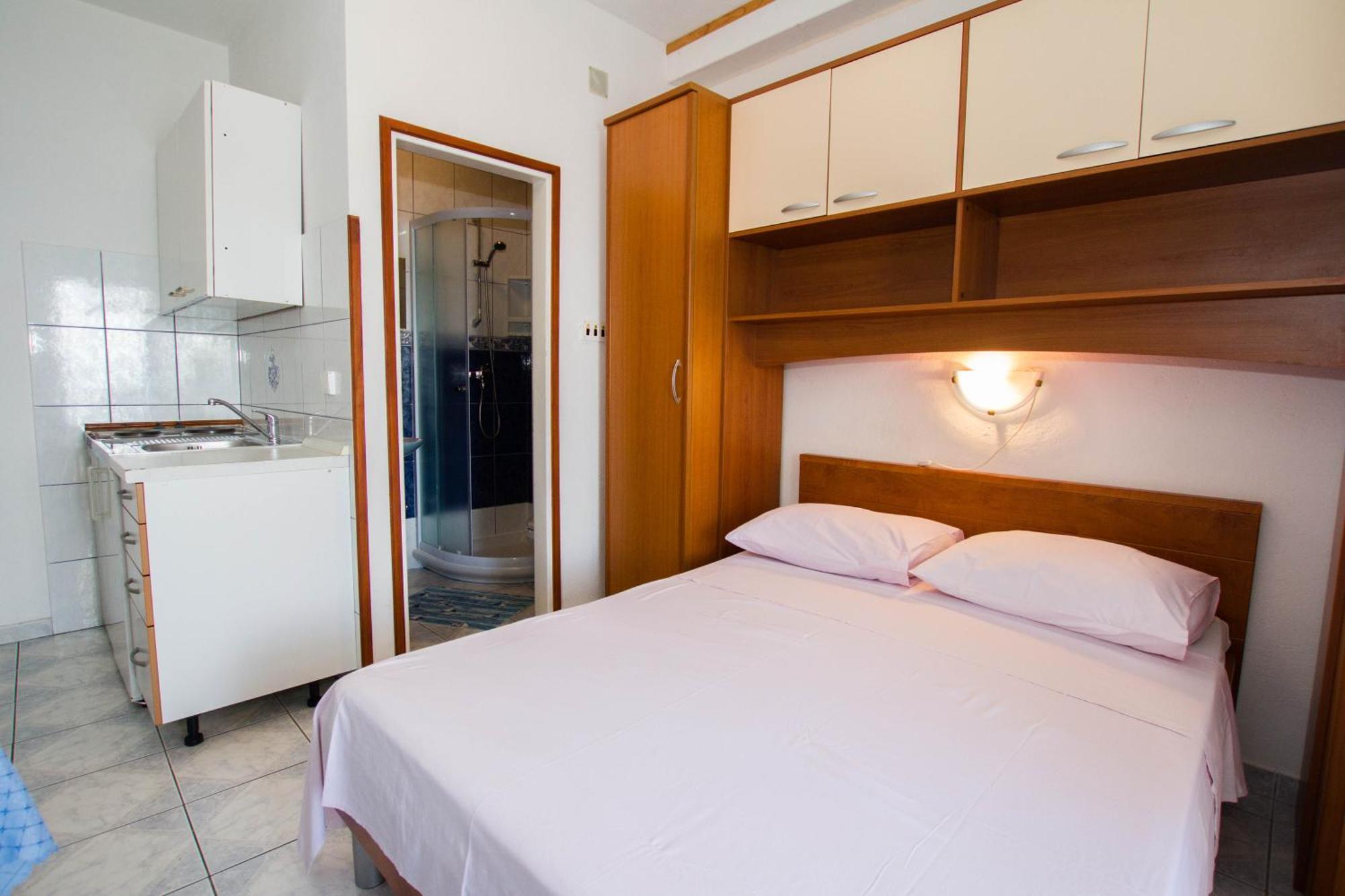 Apartments Bartul Sućuraj Rum bild